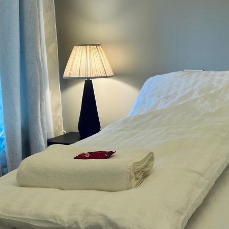 Castle Inn Apartments - Downtown ケプラヴィーク エクステリア 写真